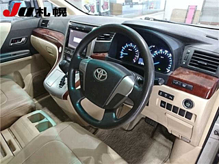 TOYOTA ALPHARD 2009
