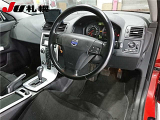 VOLVO V50 2010