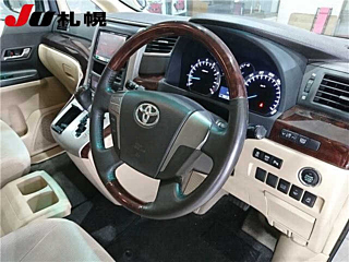 TOYOTA VELLFIRE 2012