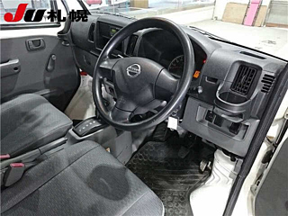 NISSAN CLIPPER VAN 2013