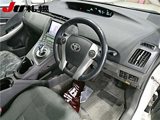 TOYOTA PRIUS 2011