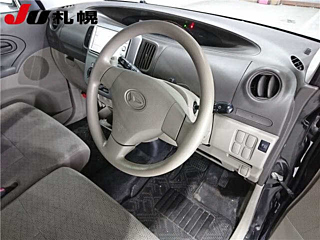 DAIHATSU TANTO 2011