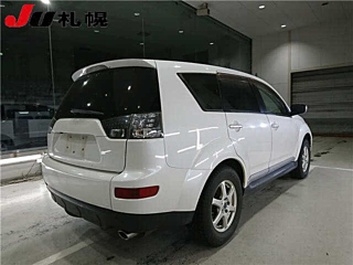 MITSUBISHI OUTLANDER 2009