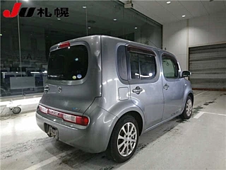 NISSAN CUBE 2010