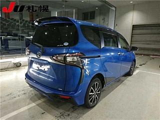 TOYOTA SIENTA 2015