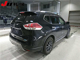 NISSAN X-TRAIL 2015