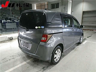HONDA FREED 2010