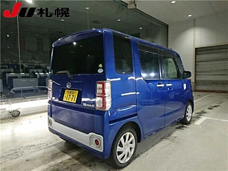 DAIHATSU WAKE 2015