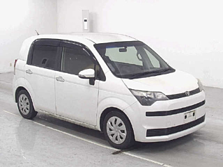 TOYOTA SPADE 2013