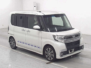 DAIHATSU TANTO 2018