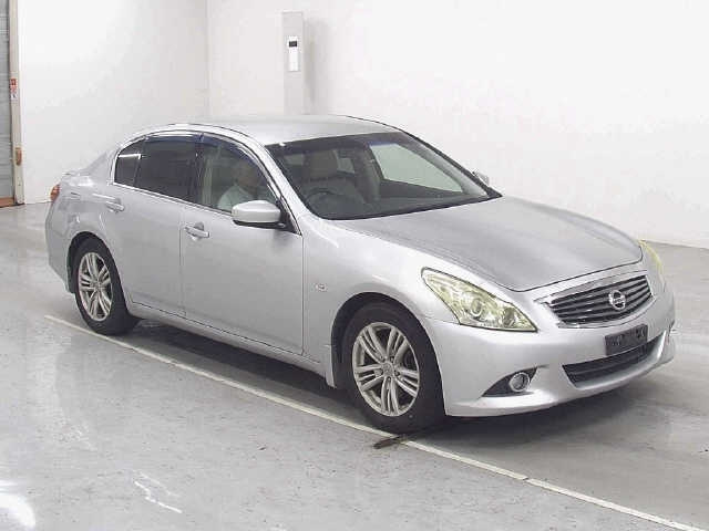 NISSAN SKYLINE 2010