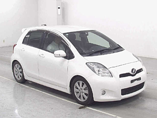 TOYOTA VITZ 2009