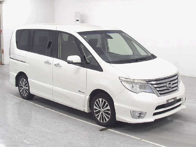NISSAN SERENA 2015
