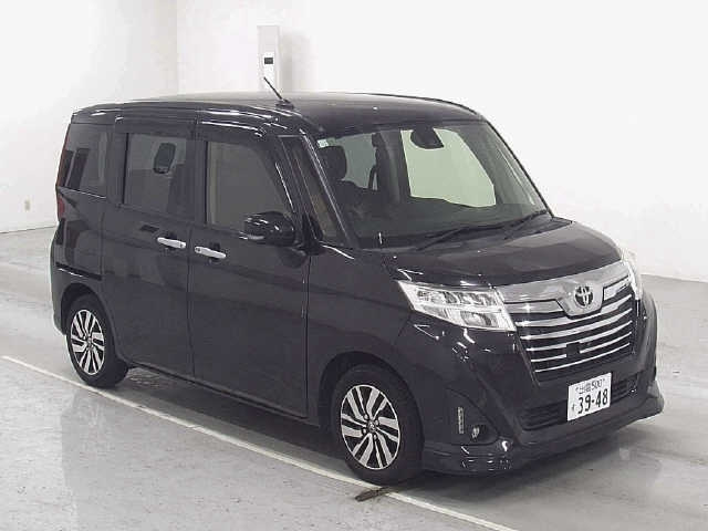 TOYOTA ROOMY 2016