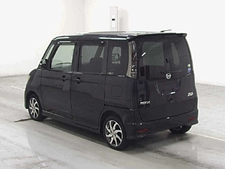 NISSAN ROOX 2011