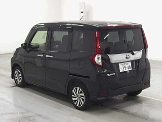TOYOTA ROOMY 2016