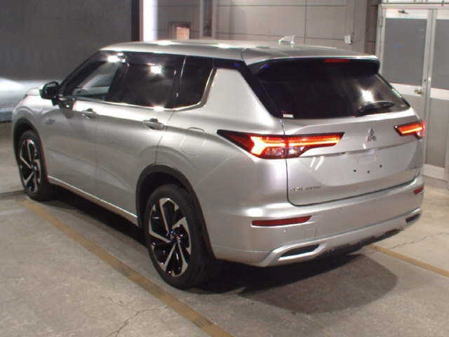 MITSUBISHI OUTLANDER PHEV 2022