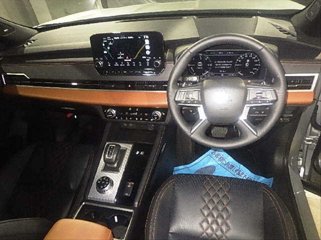 MITSUBISHI OUTLANDER PHEV 2022