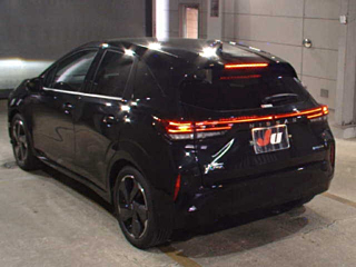 Заказать NISSAN AURA
