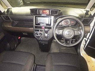 TOYOTA ROOMY 2022