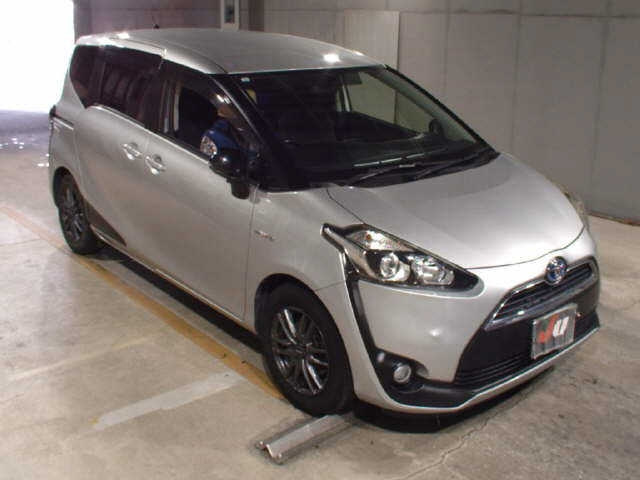 TOYOTA SIENTA 2015