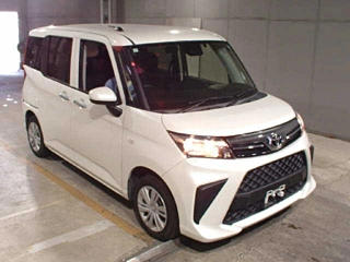 TOYOTA ROOMY 2022