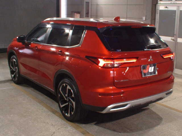 MITSUBISHI OUTLANDER PHEV 2024