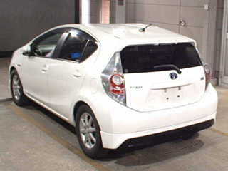 TOYOTA AQUA 2013