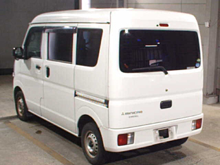 Заказать MITSUBISHI MINICAB VAN
