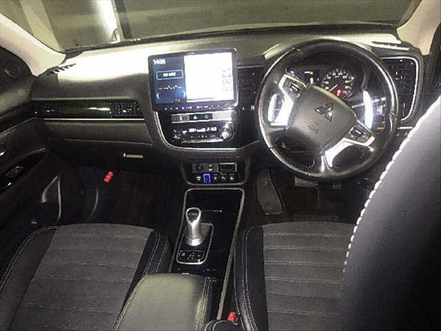 MITSUBISHI OUTLANDER PHEV 2018