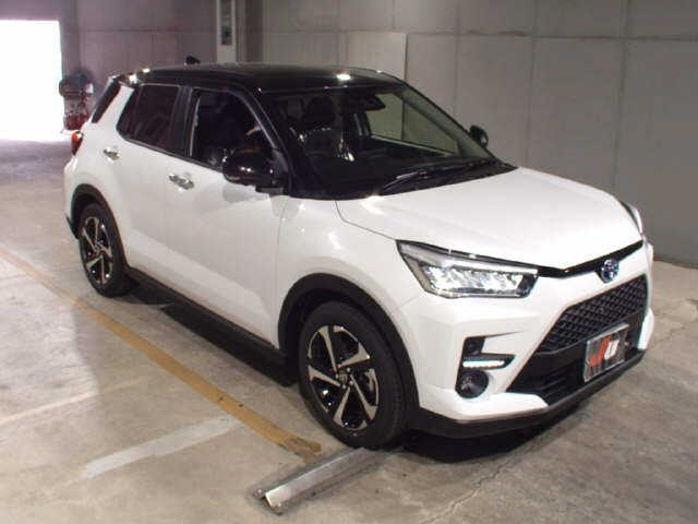 TOYOTA RAIZE 2025
