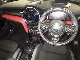 BMW MINI 2020