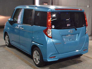 TOYOTA ROOMY 2022