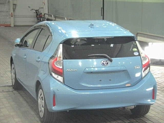 TOYOTA AQUA 2018