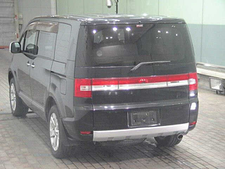 MITSUBISHI DELICA D5 2010