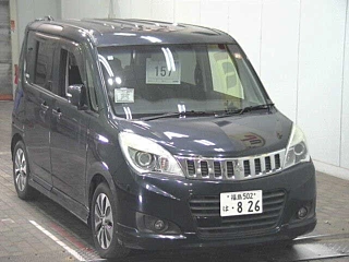 MITSUBISHI DELICA D2 2015