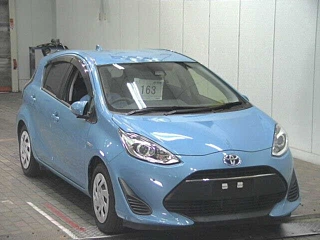TOYOTA AQUA 2018