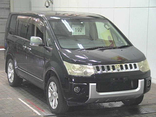 MITSUBISHI DELICA D5 2010