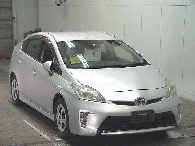 TOYOTA PRIUS 2012