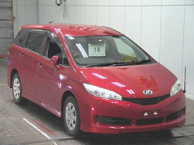 TOYOTA WISH 2010
