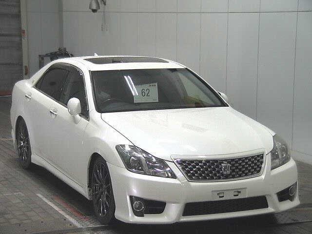 TOYOTA CROWN 2011