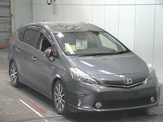 TOYOTA PRIUS ALPHA 2012