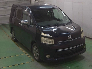TOYOTA VOXY 2008