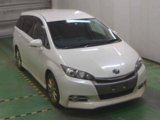 TOYOTA WISH 2012