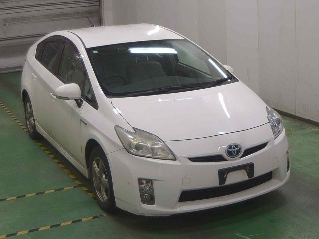 TOYOTA PRIUS 2010