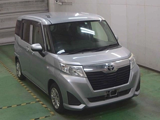 TOYOTA ROOMY 2018