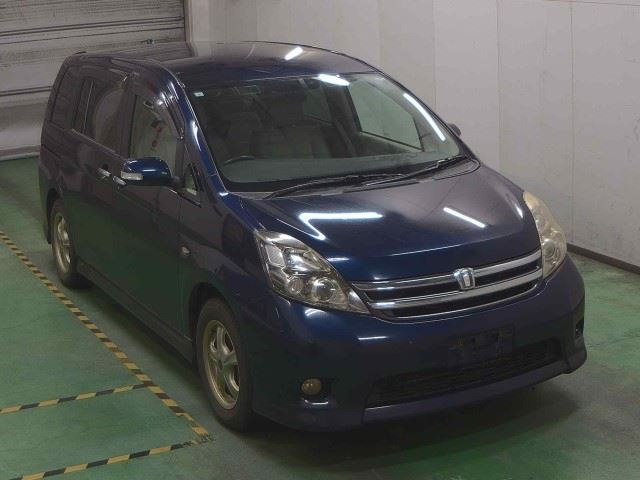 TOYOTA ISIS 2009