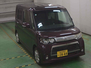DAIHATSU TANTO 2013