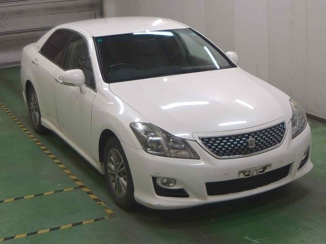TOYOTA CROWN 2009