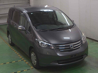 HONDA FREED 2010